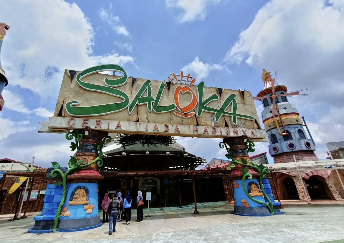 Makna Filosofis di Balik Saloka Theme Park