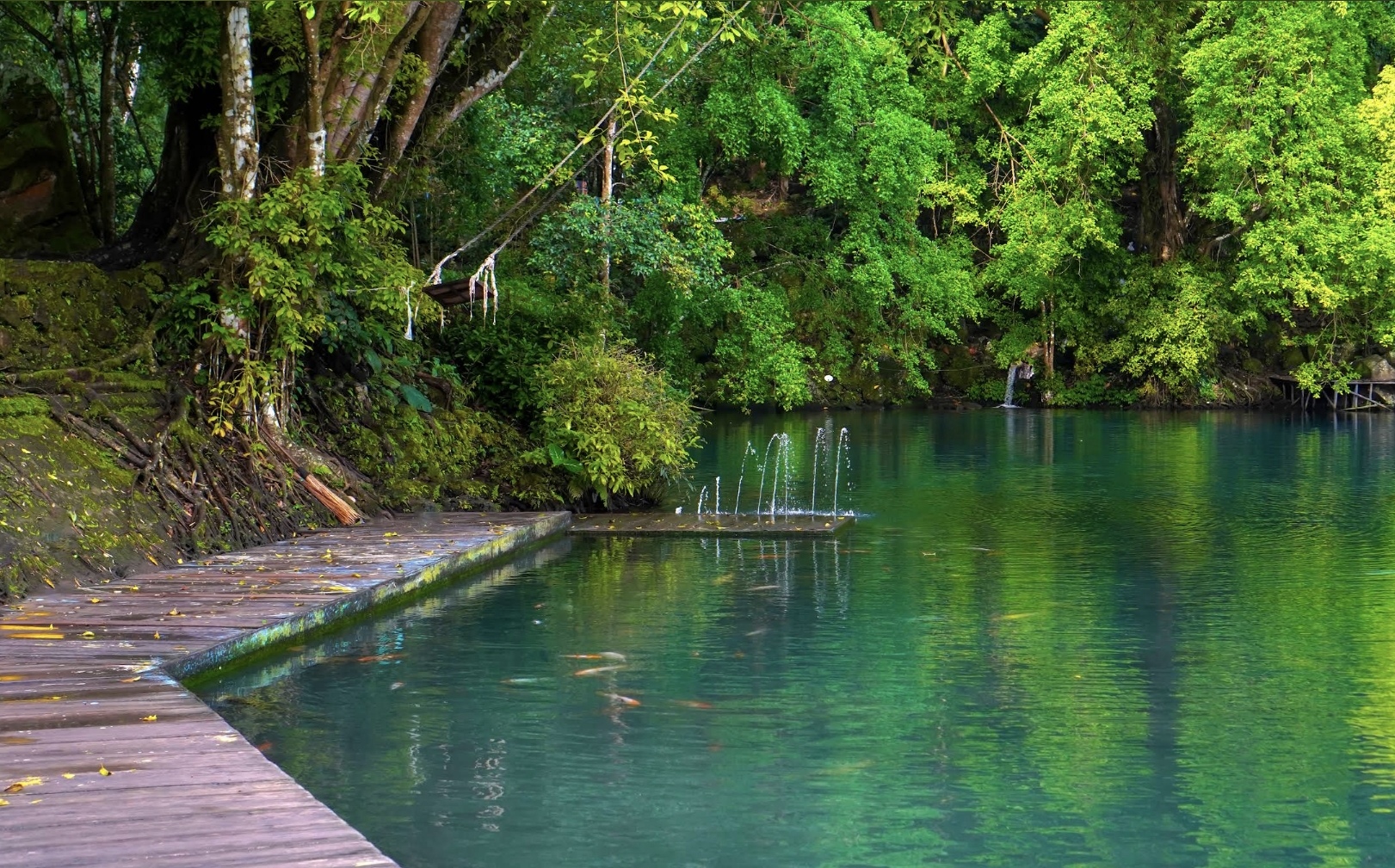 Telaga Biru Cicarem Kuningan, destinasi wisata tersembunyi cocok untuk healing.