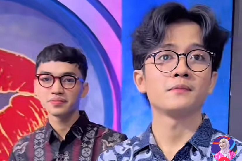 Dua host live streamer batik yang tengah viral