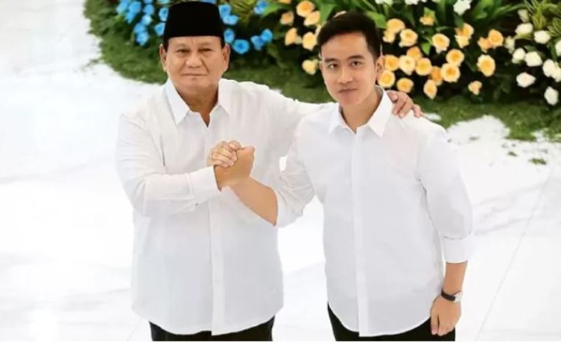 Presiden Prabowo memberi tanggalan soal tuntutan Forum Purnawiran TNI, salah satunya desakan copot Gibran.