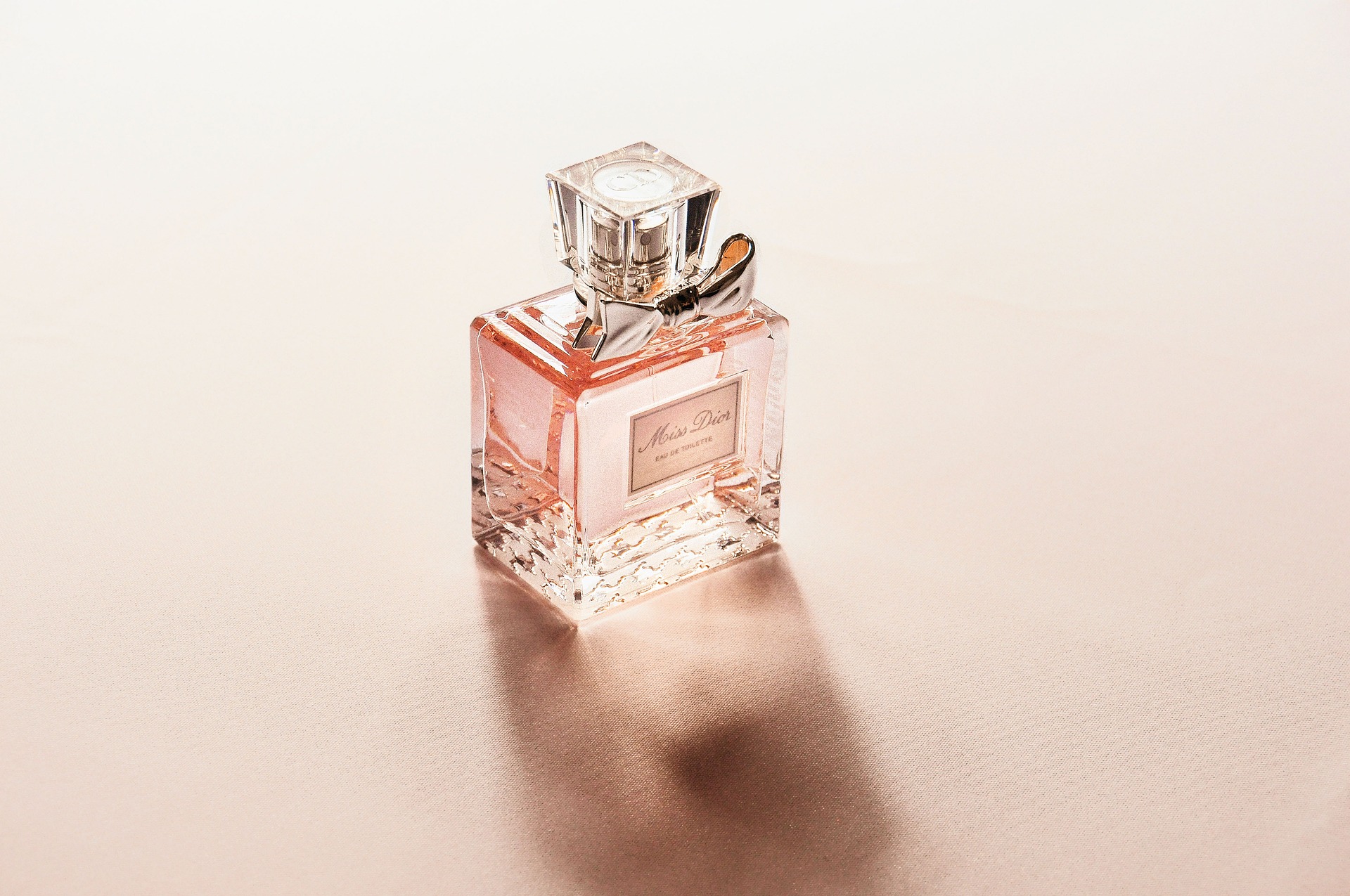 Rekomendasi Parfum Skin Scent dari Brand Lokal yang Punya Aroma Segar