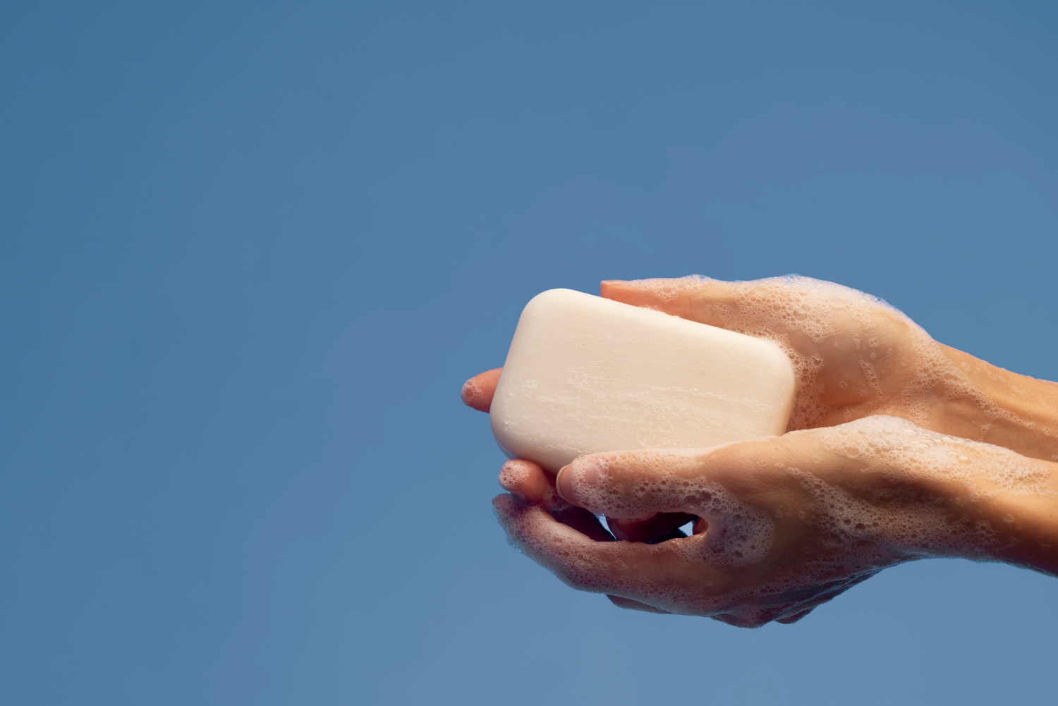 5 Rekomendasi Sabun Mandi dengan Kandungan Asam Kojic