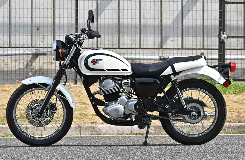 Kawasaki W230: Desain Retro, Teknologi Modern &ndash; Motor Bobber Klasik yang Siap Menjadi Teman Berkendara Sehari-hari!