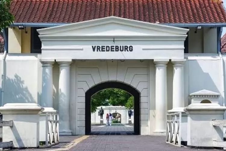 Tempat wisata yang tidak jauh dari stasiun Lempuyangan
