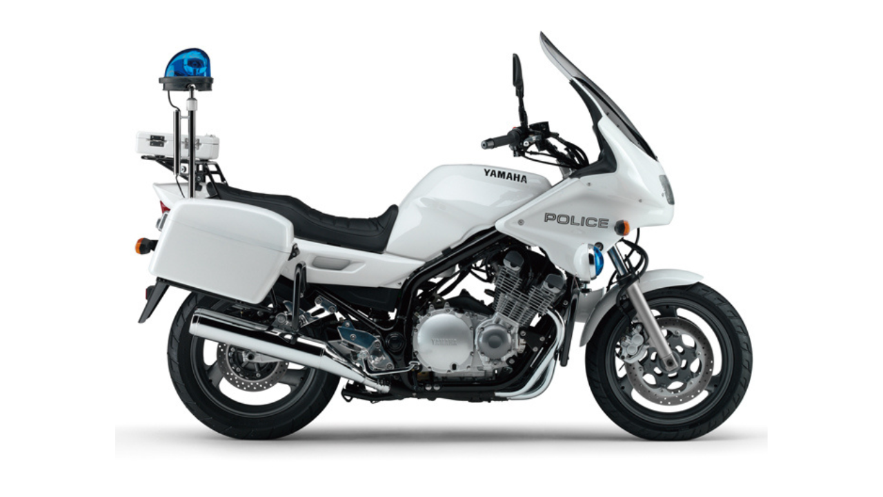 Yamaha XJ900P, motor dinas polisi yang punya top speed hingga 204 km/jam&mdash;tangguh dan kencang dalam satu paket.
