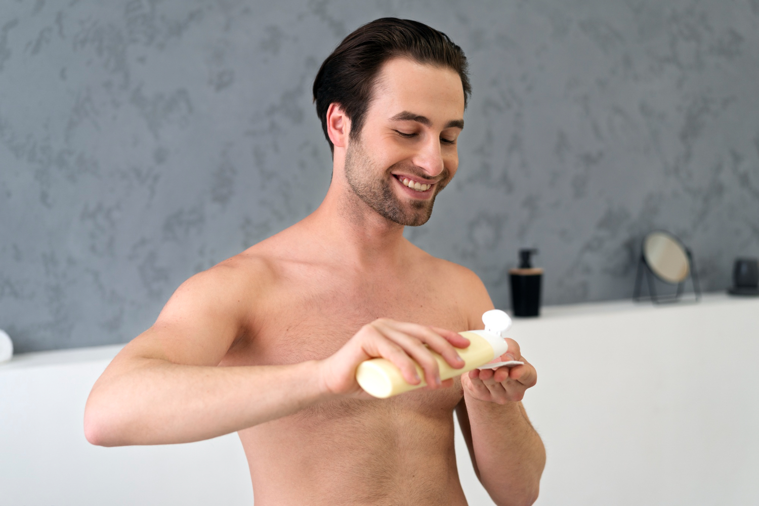 Rekomendasi sabun mandi pria dengan aroma maskulin