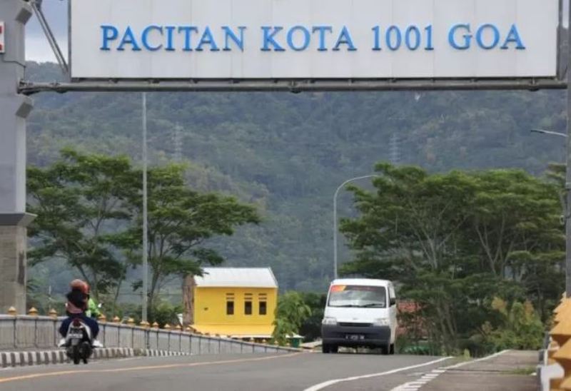 Pacitan Kota 1001 Goa.