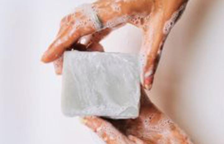 Ilustasi sabun mandi yang mengandung paraben
