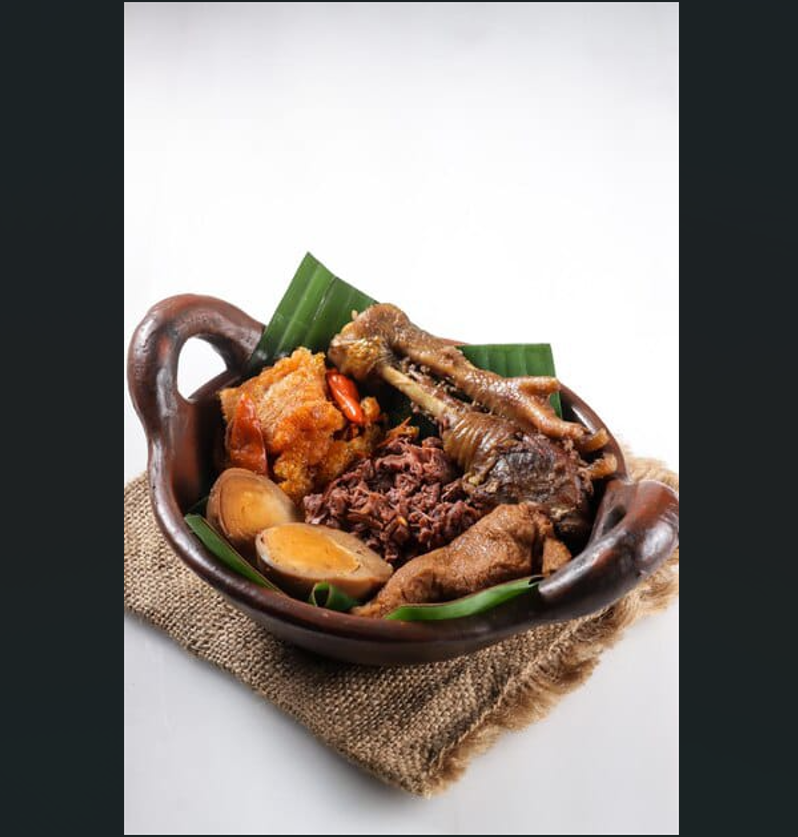 Gudeg Jogja, rasa legendaris yang bikin lidah bergoyang dan hati kangen Malioboro!