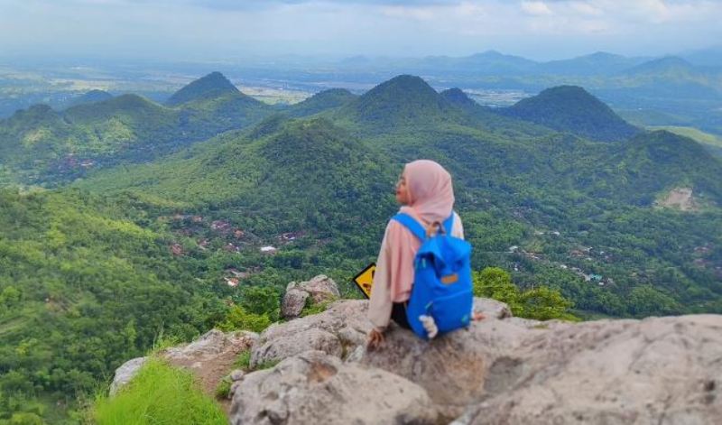 Bukit Cumbri Ponorogo.