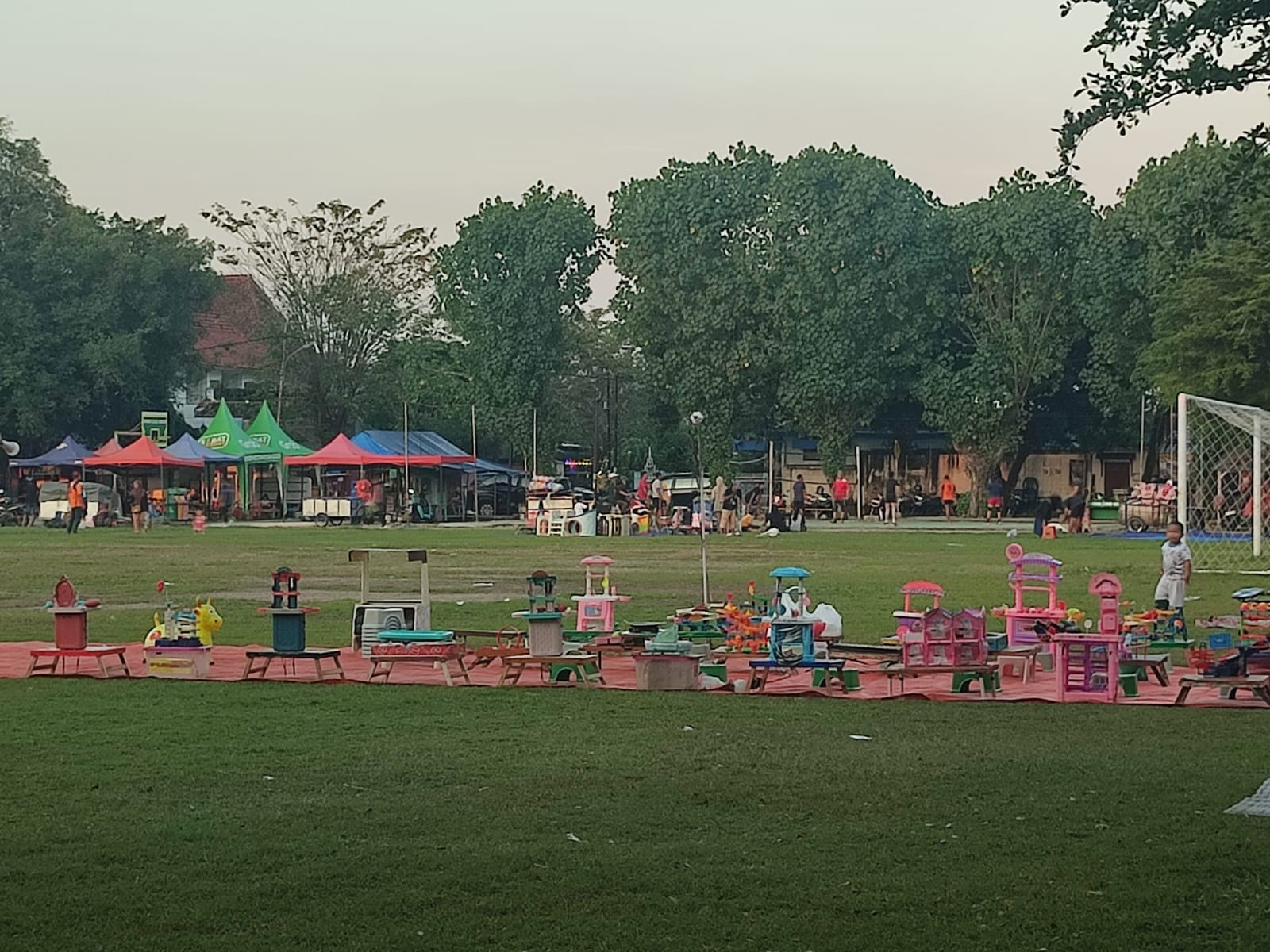 Rekomendasi wisata murah meriah di Kota Madiun.