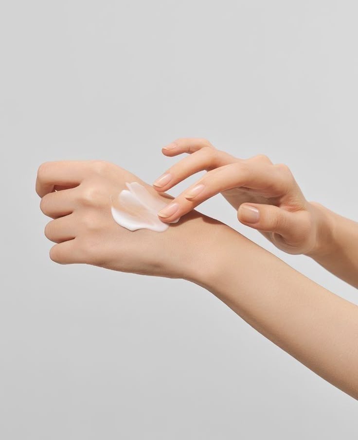 Body Lotion dengan Kandungan Niacinamide.