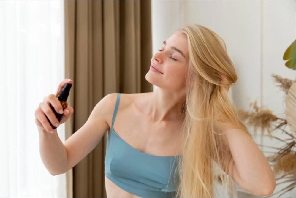 Shampo wangi tahan lama bukan hanya soal aroma, tapi juga solusi perawatan lengkap untuk rambut sehat dan bebas masalah.