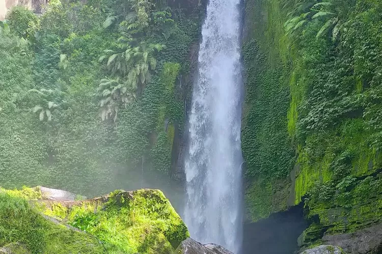 Air Terjun Gumandar: daya tarik, aktivitas seru, rute lokasi