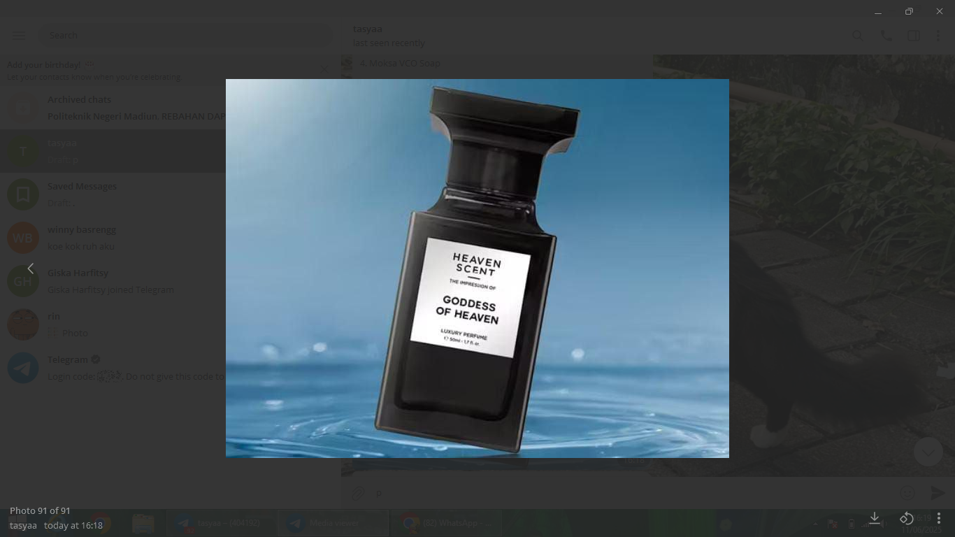 Rekomendasi parfum fresh tahan lama.