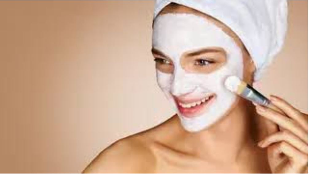 Yuk kenali 8 jenis masker wajah dan manfaatnya biar kulit makin sehat & glowing maksimal.