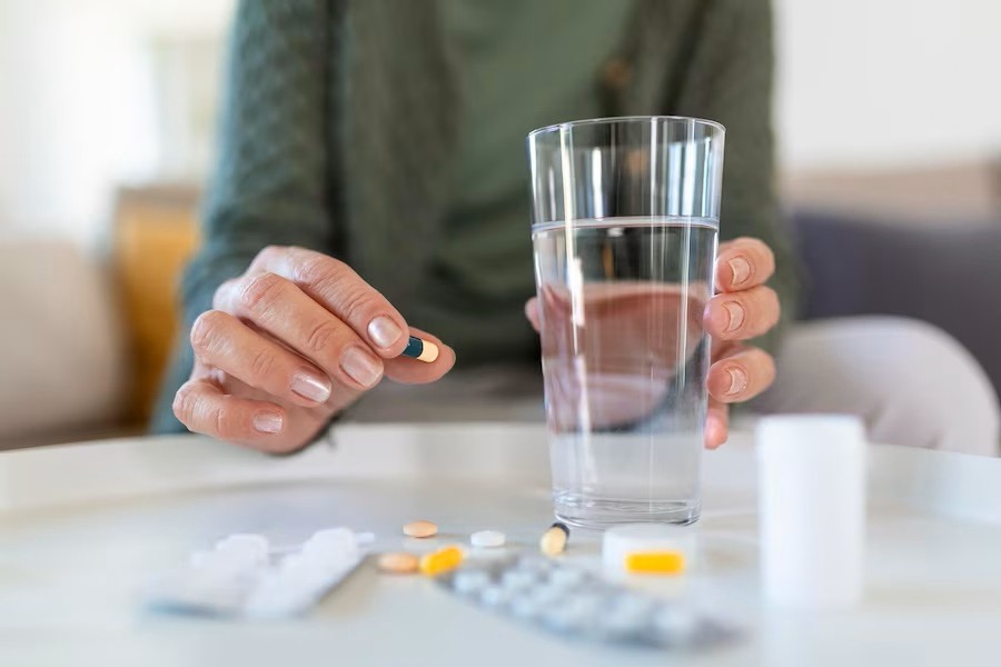 Obat kok nggak ngaruh? Bisa jadi bukan salah obatnya, tapi ada hal lain yang kamu lupakan. Simak alasannya biar nggak salah langkah!