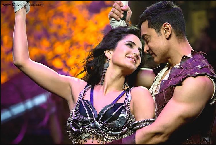 Ini dia 10 lagu Bollywood paling enerjik yang cocok banget buat aerobik bareng emak-emak. Bikin semangat full!