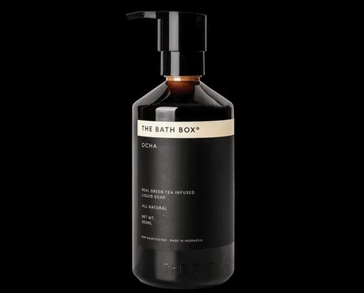 Rekomendasi sabun mandi dari The Bath Bos yang redakan jerawat punggung dan bekas luka.