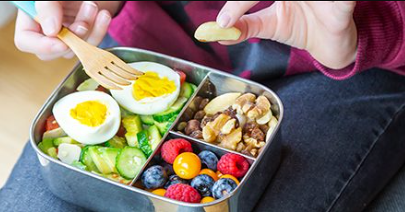 Lunch box plastik vs stainless steel: Mana yang lebih aman dan ramah lingkungan? Cari tahu sebelum kamu pilih wadah bekal harianmu!