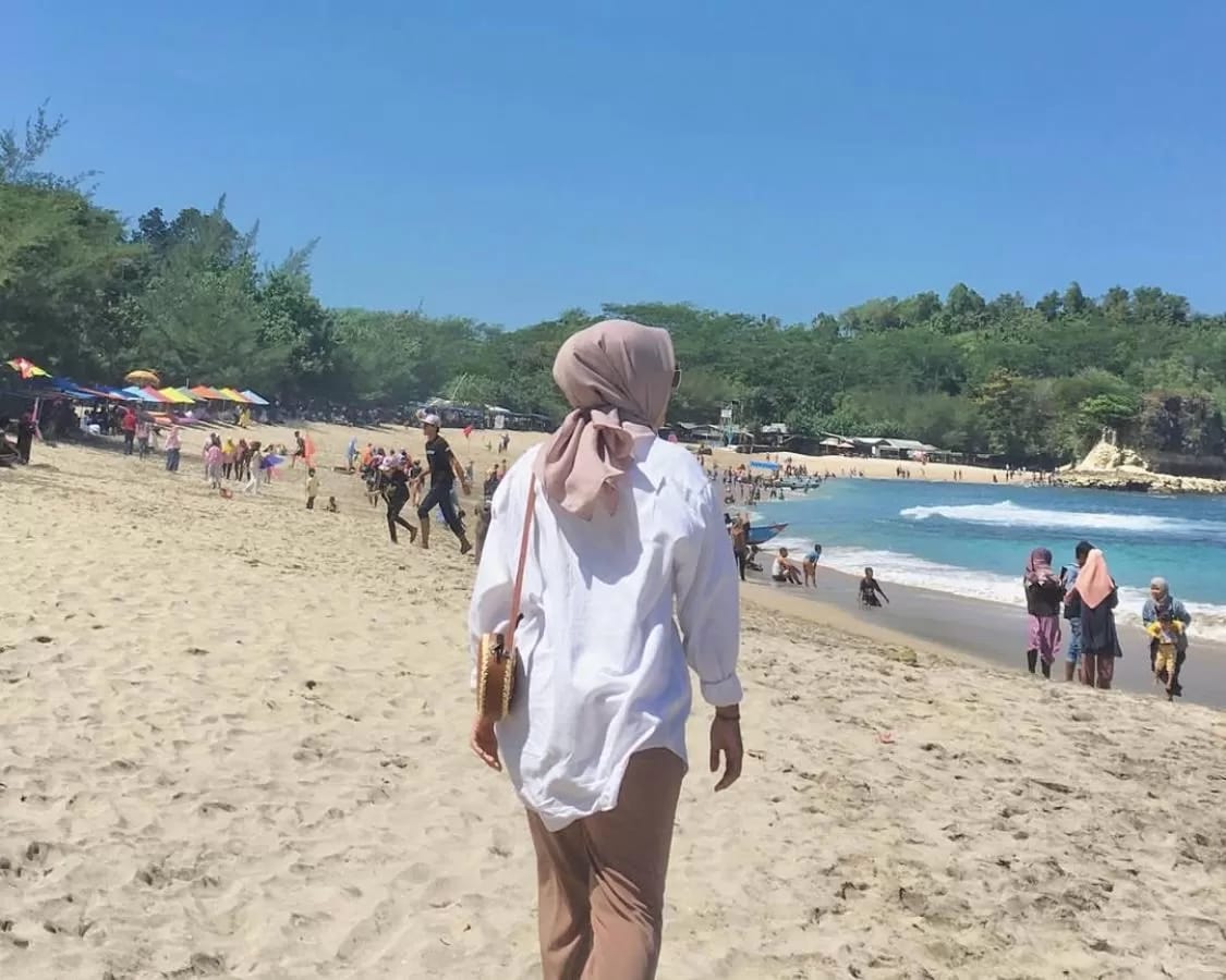 Pantai Gemuling; daya tarik, aktivitas seru, rute lokasi
