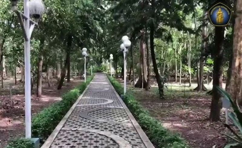 Hutan Kota Malabar, Malang, salah satu destinasi wisata di Jawa Timur yang cocok untuk gowes.