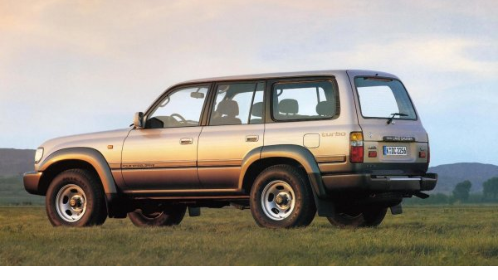Kombinasi per keong & solid axle bikin Land Cruiser 80 jadi SUV klasik paling nyaman.
