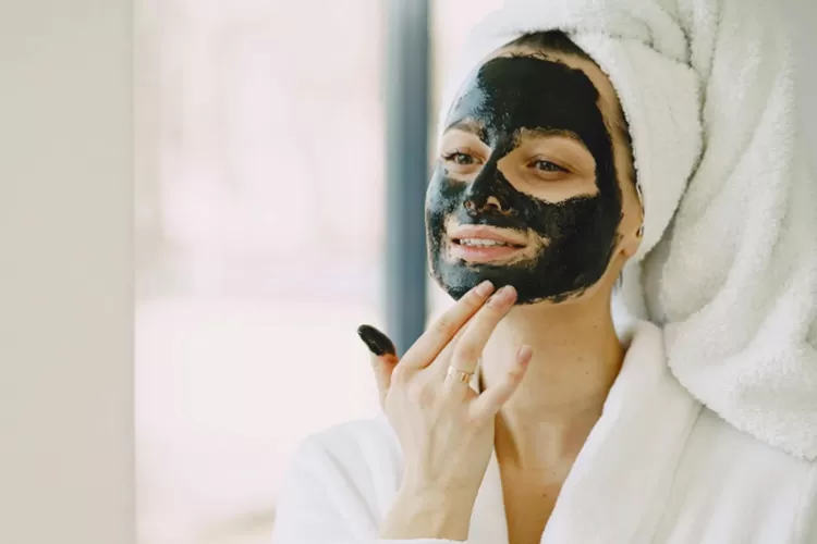 Masker Wajah Berbahan Alami yang Cocok Untuk Kulit Kering.