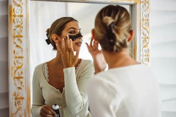 Masker Wajah Alami Bahan Baku dari Dapur Sendiri.