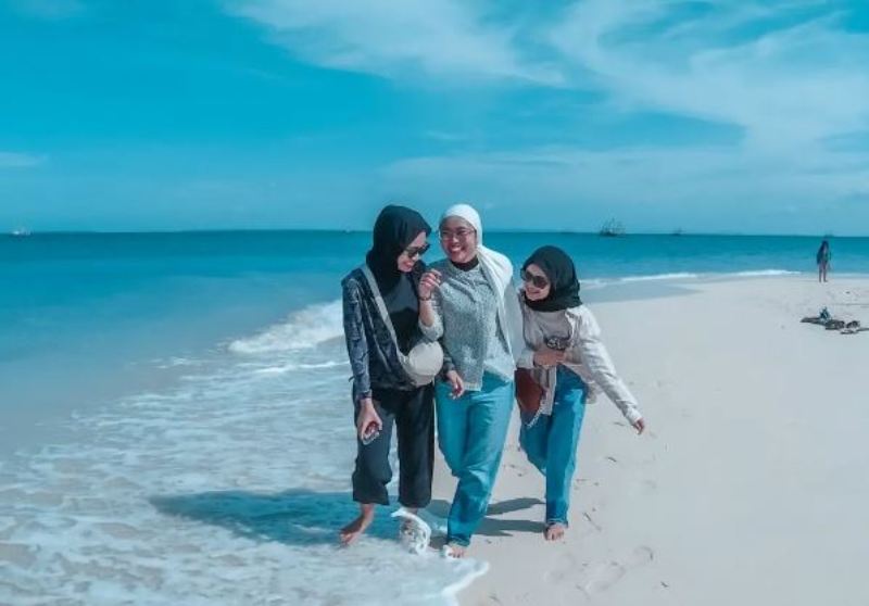Gili Labak, wisata paling hits di Madura.
