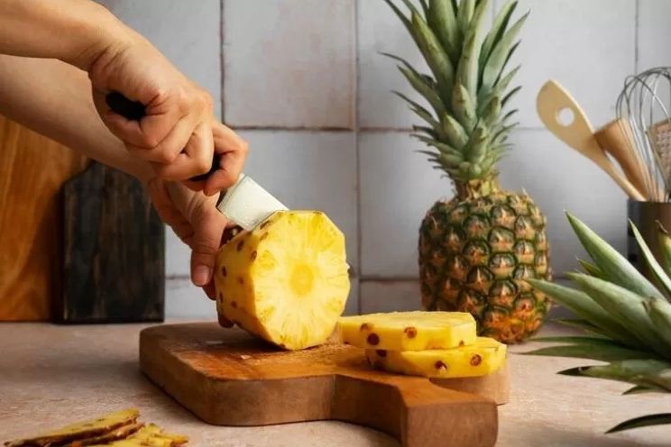Ilustrasi tidak semua orang boleh makan nanas.