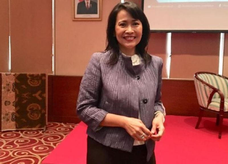 Roestriana Adrianti atau lebih dikenal Uchu Riza merupakan istri Riza Chalid tersangka kasus korupsi Pertamina, keduanya bercerai pada 2012 lalu.