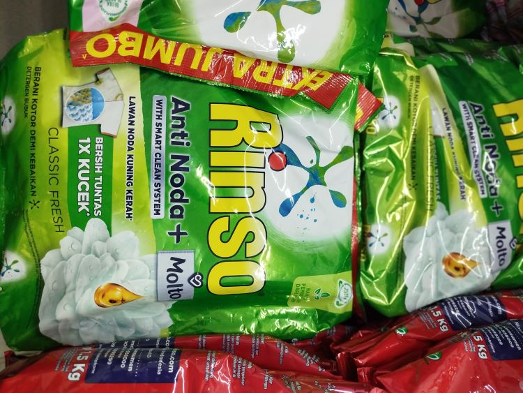 Deterjen yang Mengandung Bahan Aktif 10 Hingga 20 Persen.