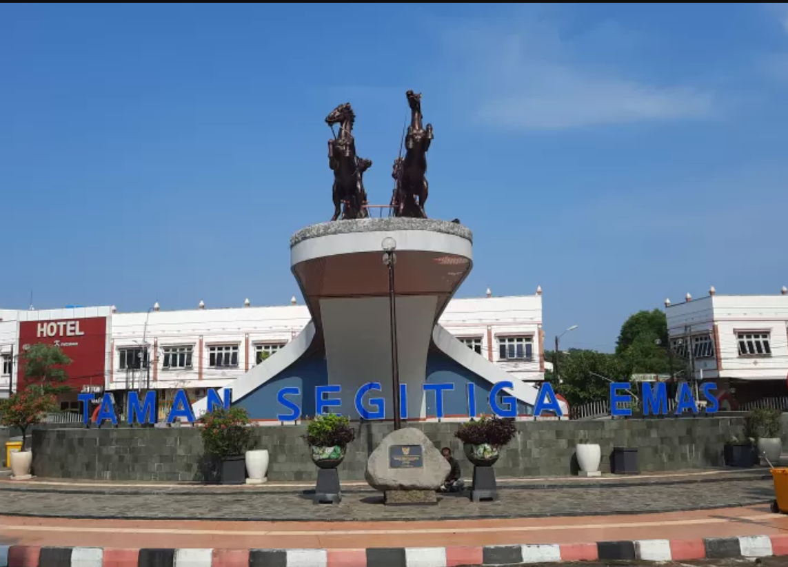 IKONIK: Taman Segi Tiga Emas jadi Taman Pasif dan dilarang ada kegiatan di tempat tersebut.