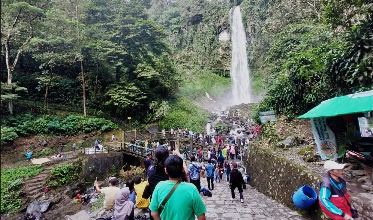 Tawangmangu ternyata punya tempat rahasia yang keindahannya bikin speechless! Sudah pernah ke sini belum?