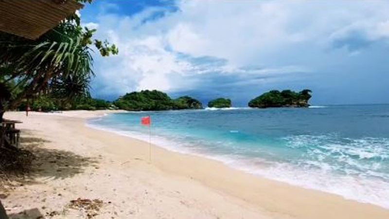 Rekomendasi penginapan murah di dekat Pantai Watu Karung, Pacitan.