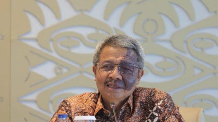 Ketua PGRI Jateng Bapak Muhdi