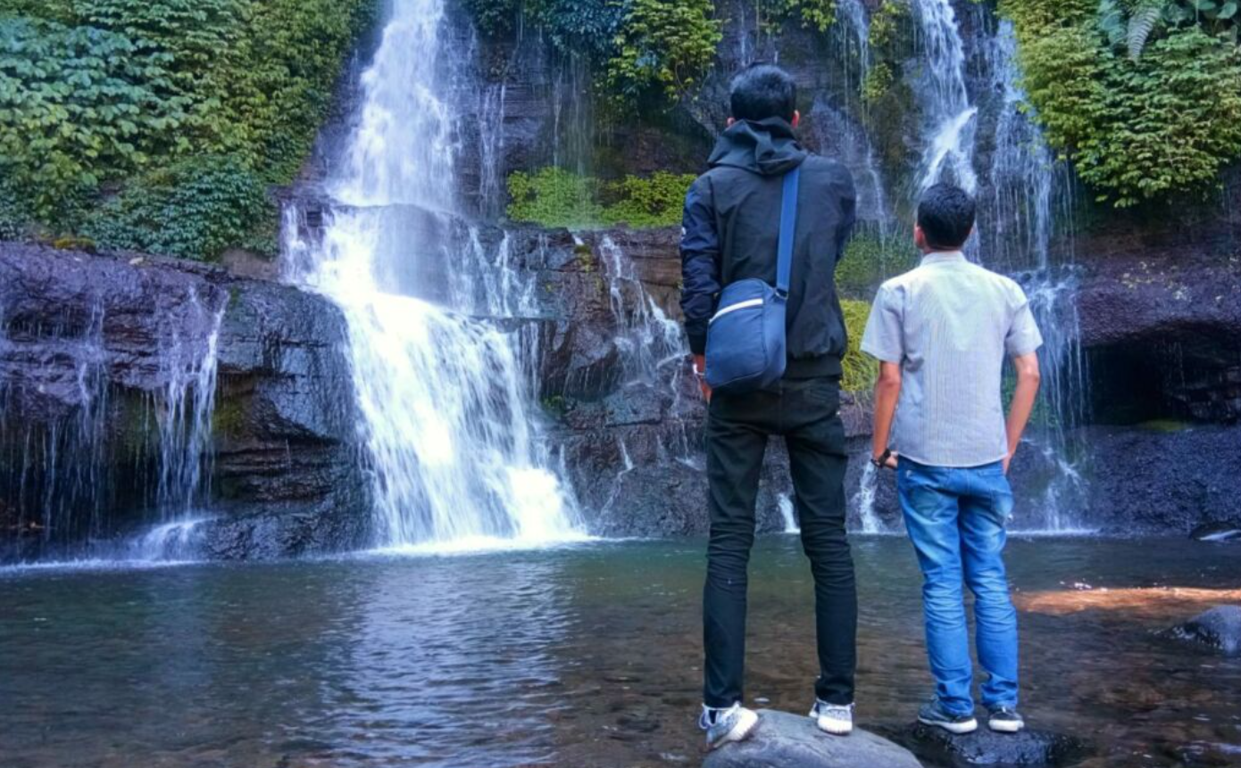 Healing di curug sunyi atau seru-seruan di taman air? Garut punya keduanya!