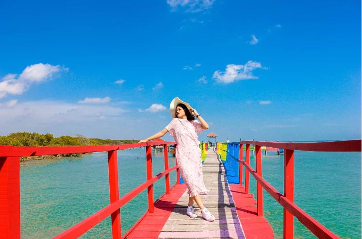 Pantai Kutang Lamongan.