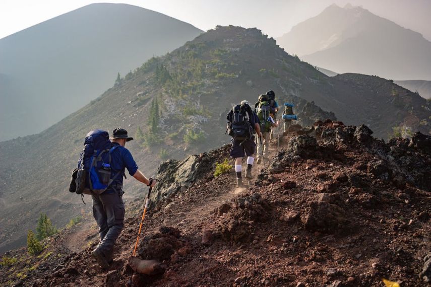 Mendaki gunung dengan aman