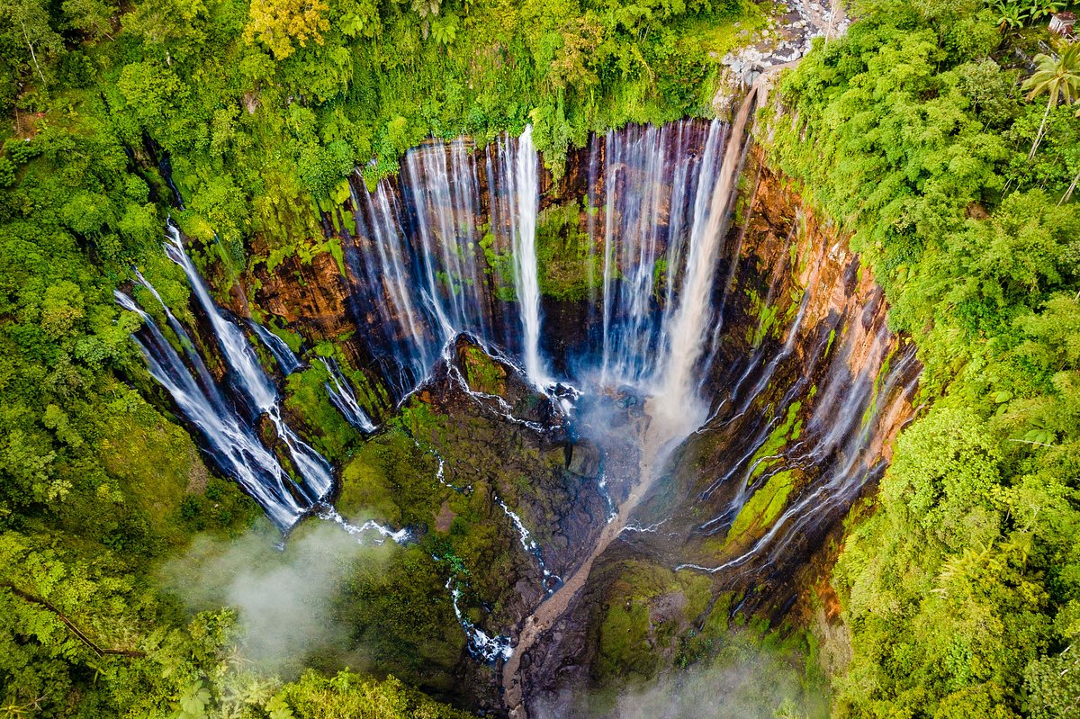 Pesona Air terjun tumpak sewu