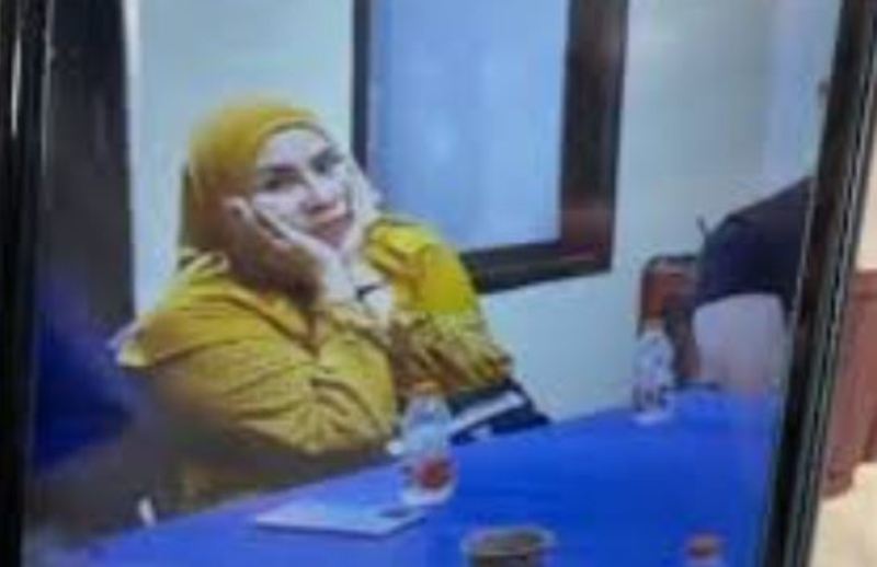 Sosok Umi Cinta Putri Yeni yang viral dengan pengajian infak Rp 1 juta dijanjikan masuk surga di Bekasi.