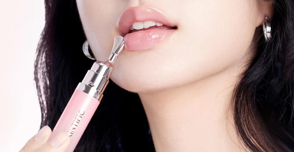 Ilustrasi lip serum Skintific Peptide Brightening.