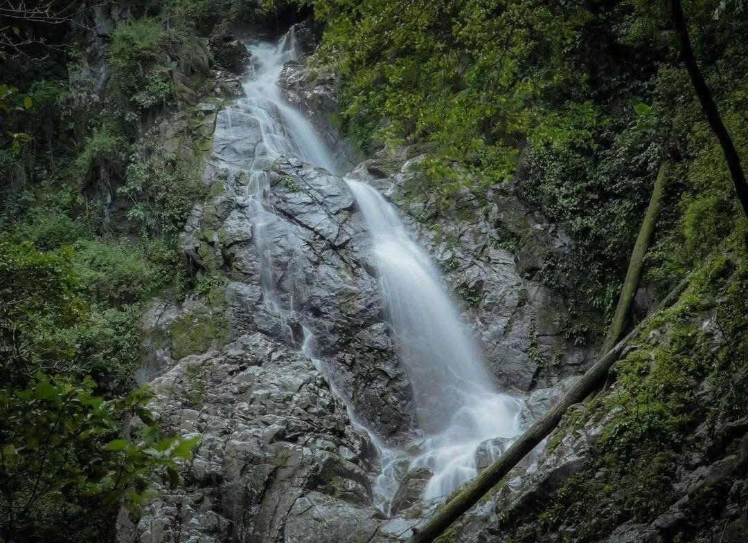 Air Terjun Lombongo