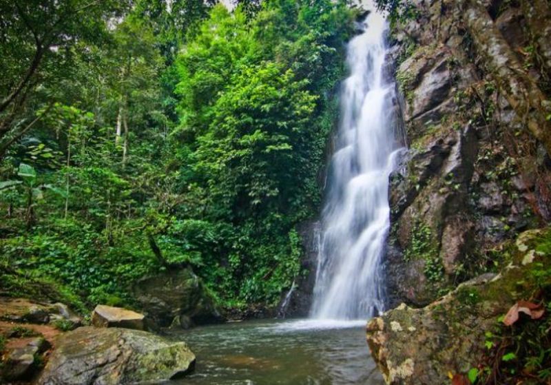 Air Terjun Pitu Banjarnegara.