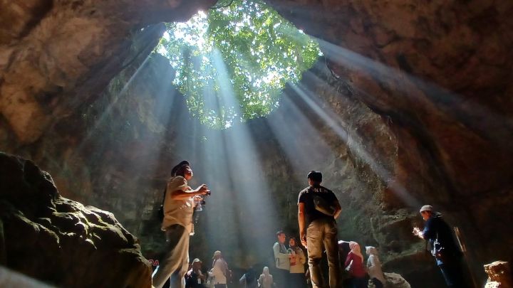 Goa Terawang Blora