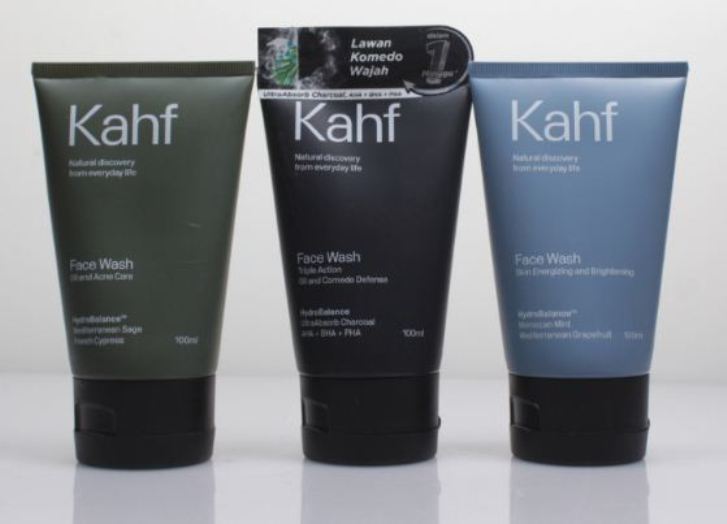 Tiga varian Kahf face wash untuk pria.