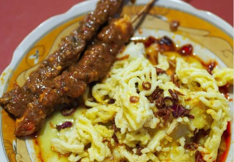 Kupat Glabed, kuliner khas Tegal.