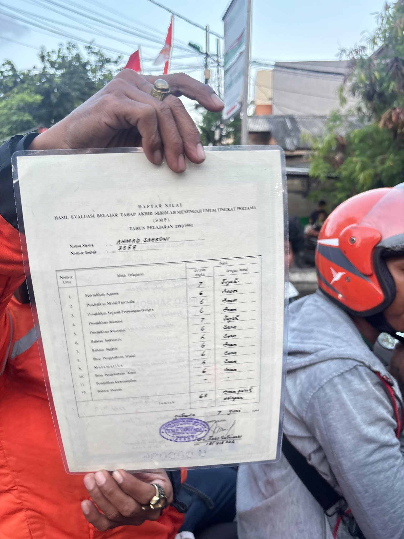 Nilai Ijazah Sahroni Viral di Media Sosial.