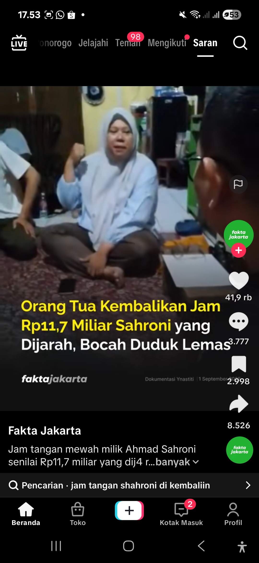 Orang tua menyerahkan jam tangan Sahroni seharga Rp 11,7 miliar yang dijarah anaknya.